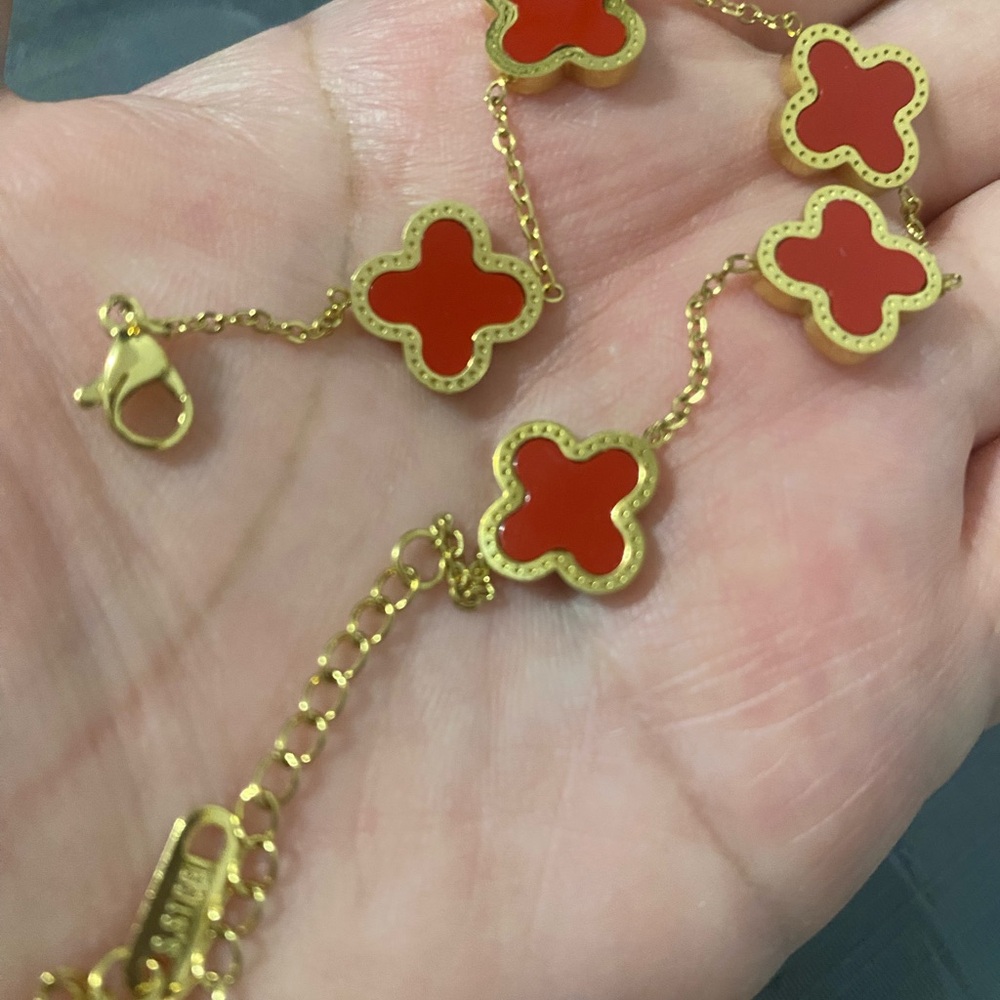 Elegant 18k Gold Plated Stainless Steel « Four-leaf Clover » Bracelet